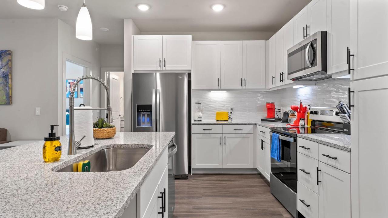 Luxury Central Apts - Free Parking, Gym, Fast Wifi Apartment Austin Exterior photo