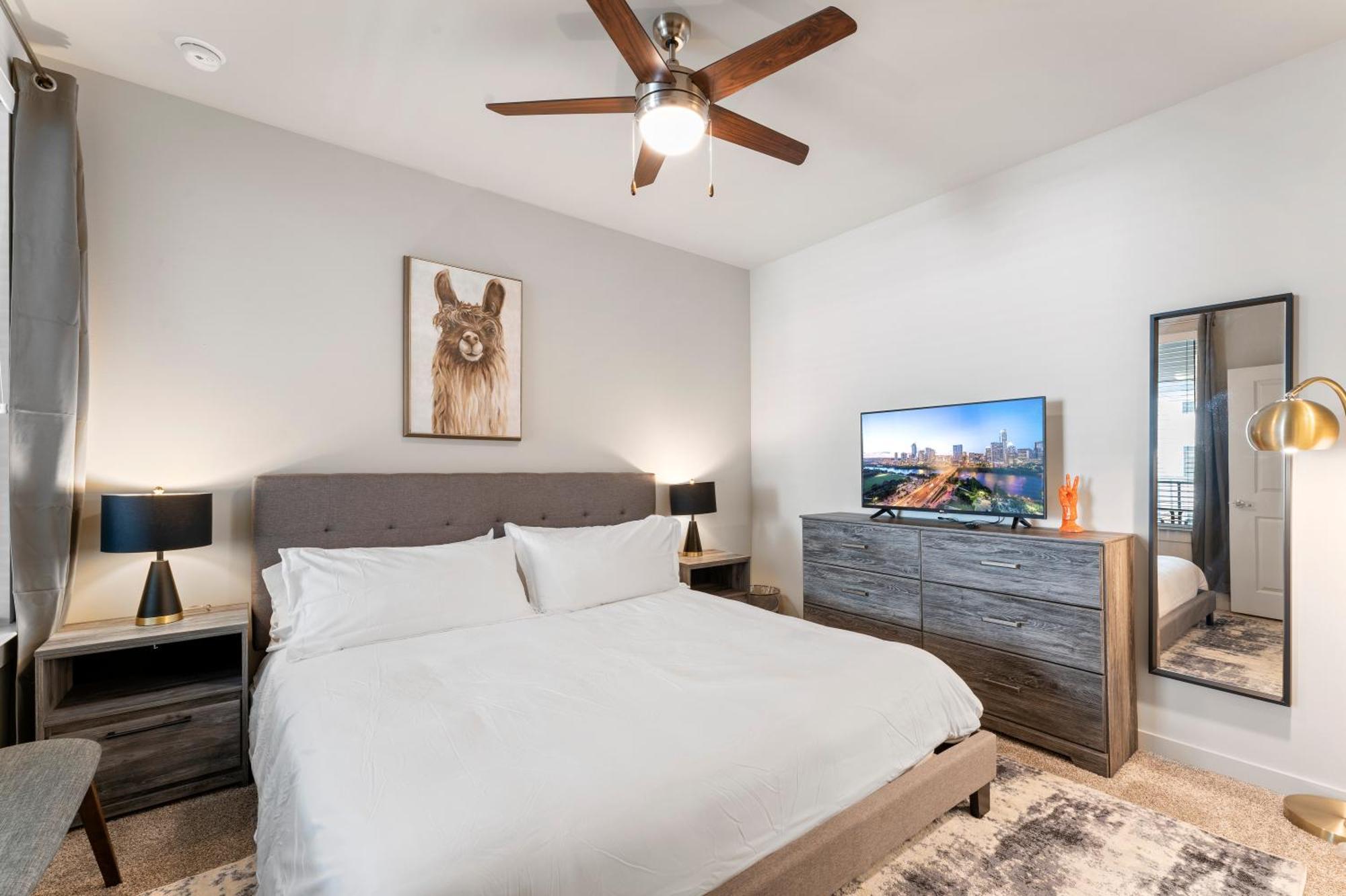 Luxury Central Apts - Free Parking, Gym, Fast Wifi Apartment Austin Exterior photo
