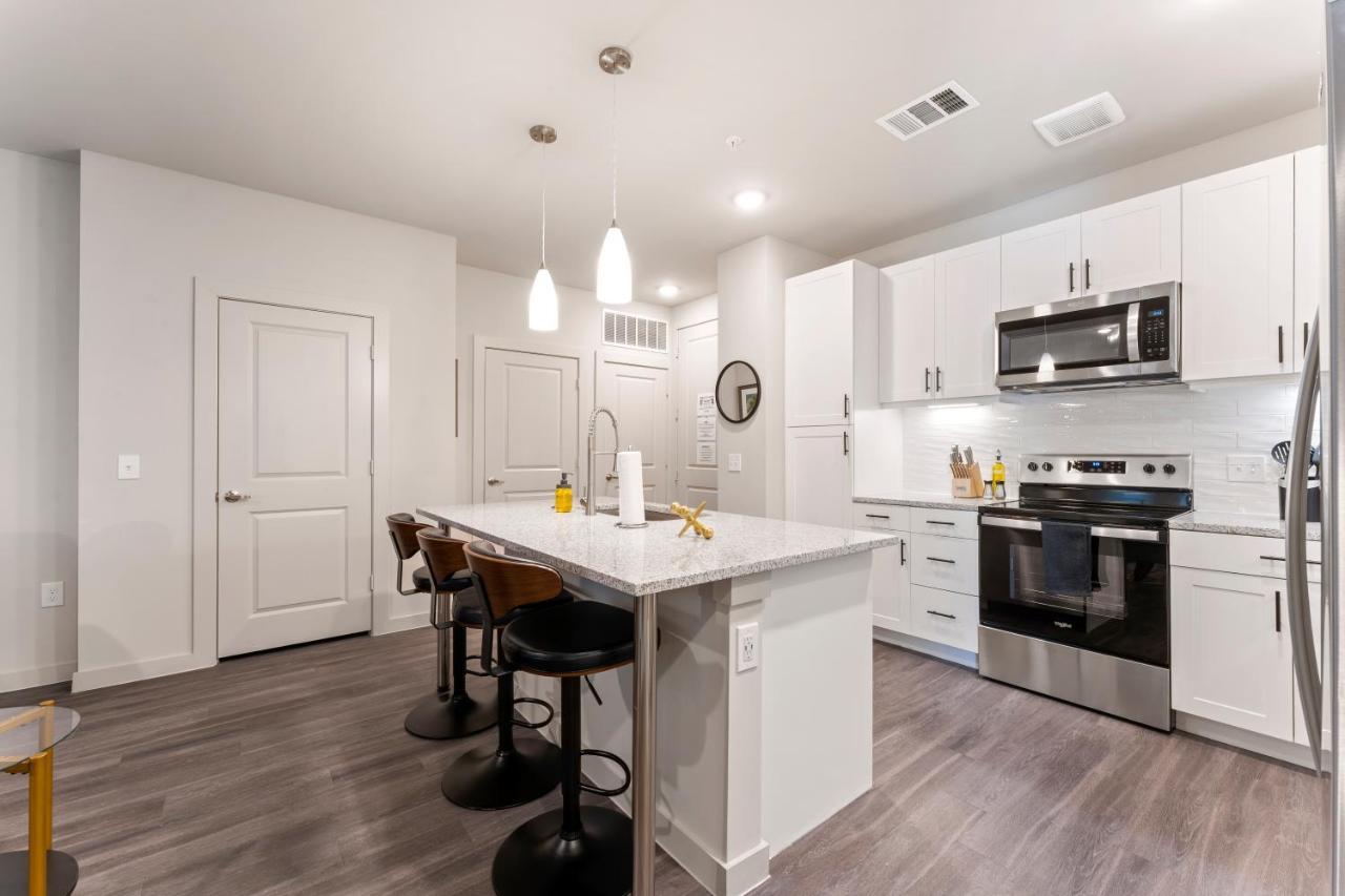 Luxury Central Apts - Free Parking, Gym, Fast Wifi Apartment Austin Exterior photo